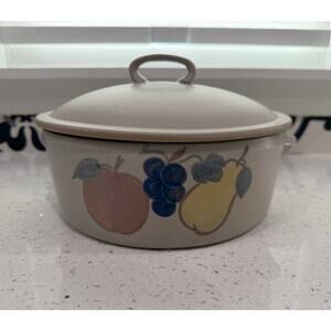 Chatham Pottery 1.5qt Country Harvest Crock w/ Lid